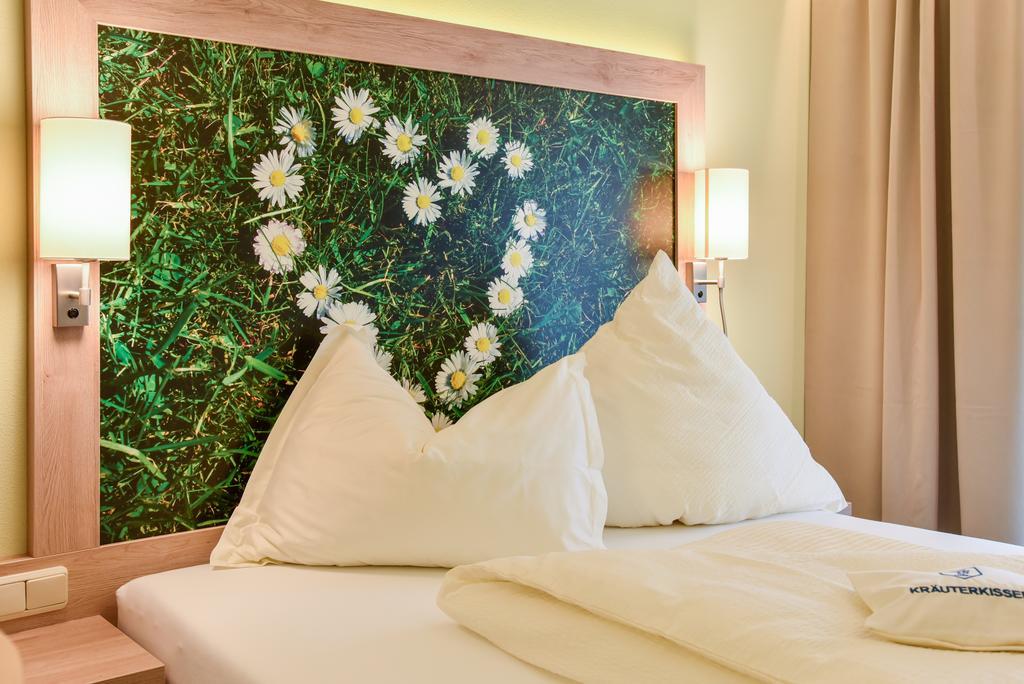 Landhotel Schnupp Neudrossenfeld Екстер'єр фото