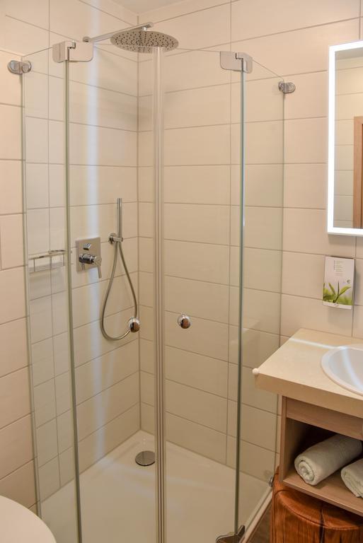 Landhotel Schnupp Neudrossenfeld Екстер'єр фото