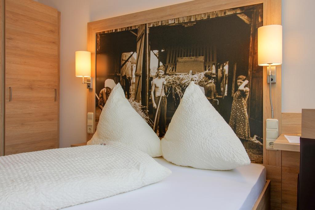 Landhotel Schnupp Neudrossenfeld Екстер'єр фото