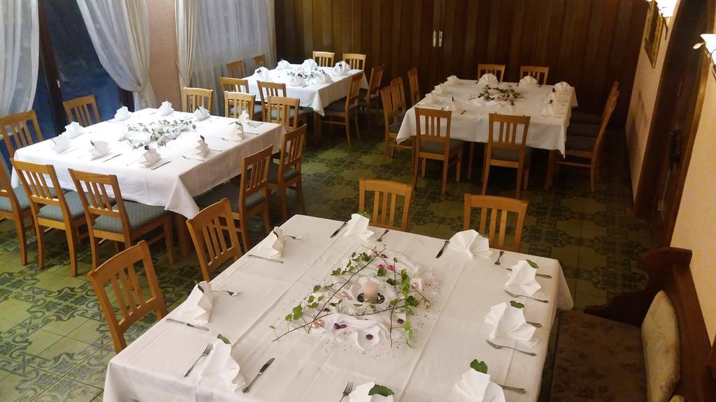 Landhotel Schnupp Neudrossenfeld Екстер'єр фото